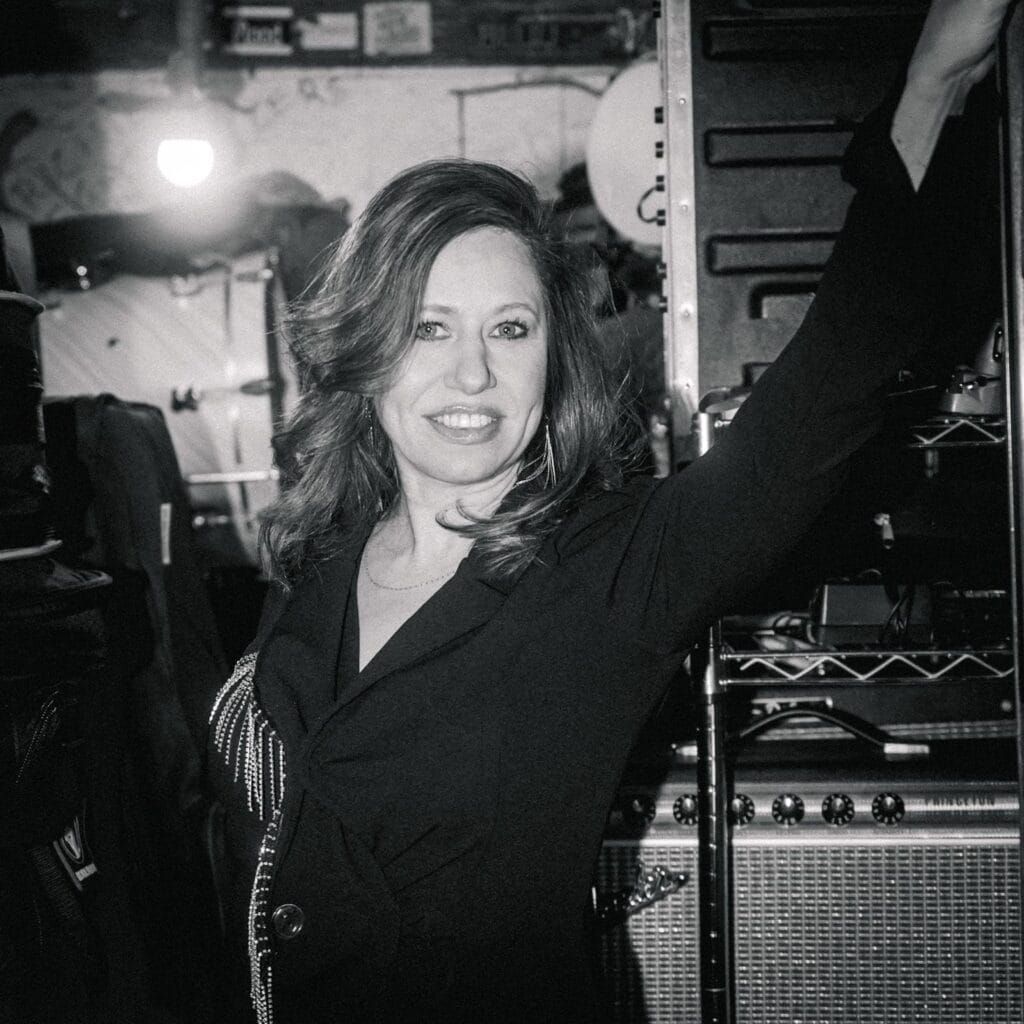 GoodStarVibes's tweet image. Alyson Faith Shares Bright New Single “Let’s Find Out” Exploring Curiosity, Connection, and New Beginnings

"Lyrically, Faith explores the tension between self-protection and romantic instinct."

#AlysonFaith #LetsFindOut

goodstarvibes.com/alyson-faith-s…