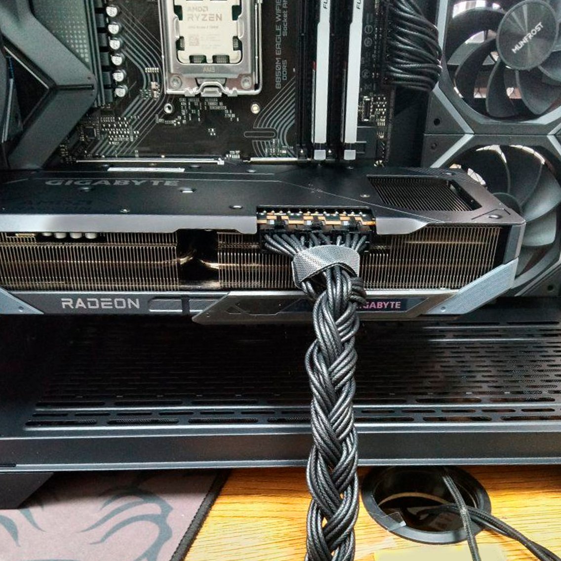 Munfrost tweet media