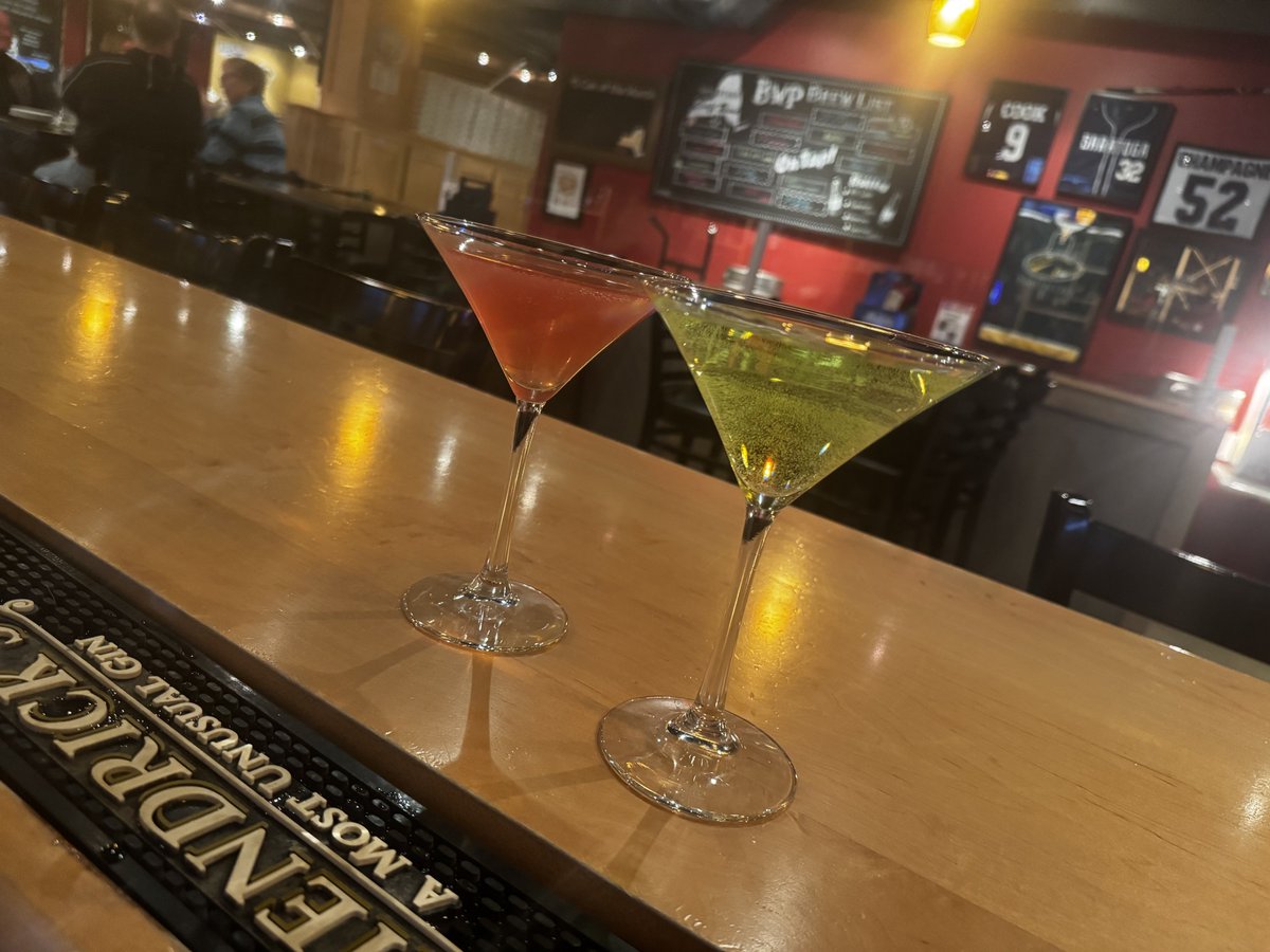 Valentine’s Day is almost here! We will be featuring several lovely cocktails during the week of Valentine’s Day:

 ❤️ Chocolate Covered Strawberry Martini
 ❤️ Dragon Fruit Mimosa
 ❤️ Cherry Bourbon Cola Smash
​ ❤️ Cosmo and Wanda Martinis
 ❤️ Aperol Spritz
 ❤️ Raspberry Rum Mule