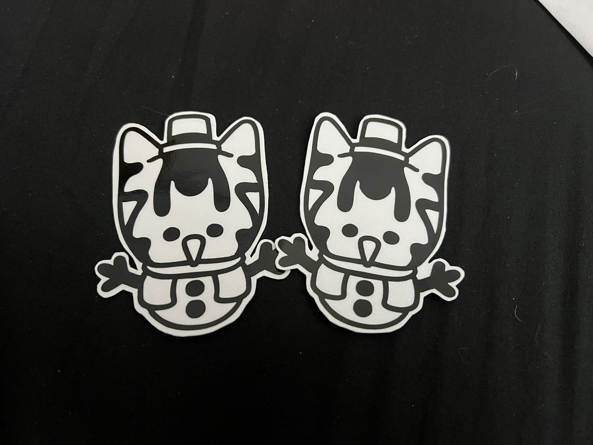 TROLLGANGgaming's tweet image. Find the Trolls at Frosty Faustings for some COOL stickers 

☃️ 🐱 ☃️ 

Special thanks to @coolbeens for drawing these AND printing them out for us!