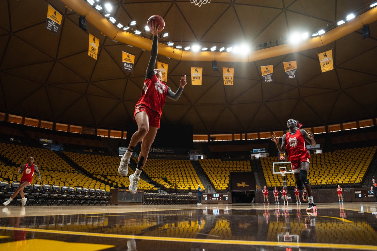 Fresno State WBB tweet media