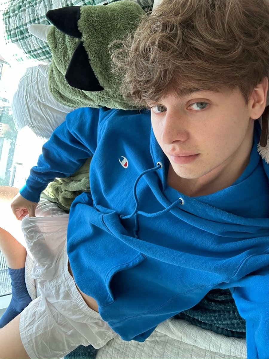 Hunk tweet media