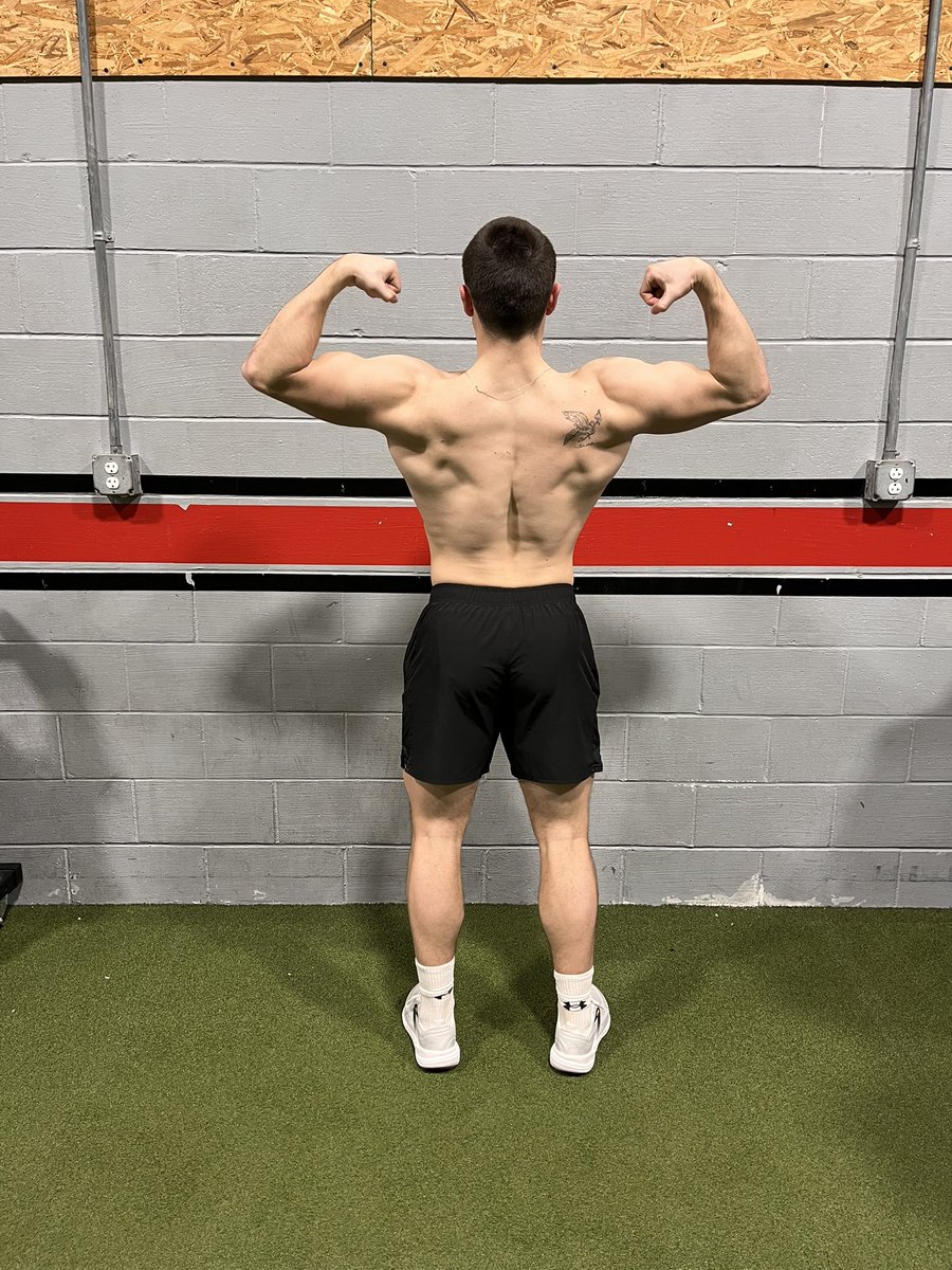 rjd_4's tweet image. Versatile ball player
204lbs 11% body fat
Still grinding for more!🙏💪