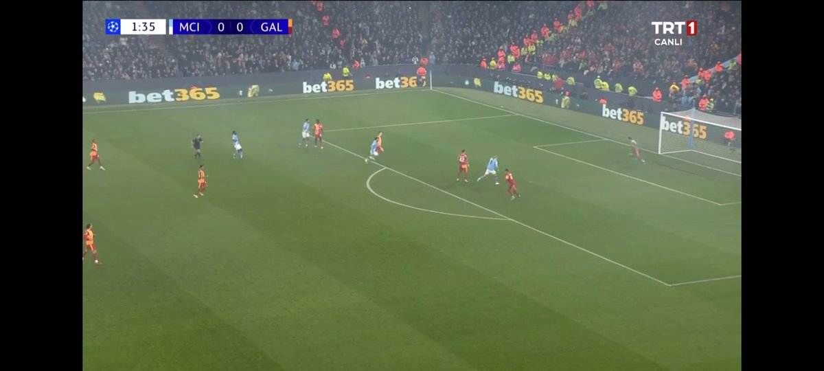 TRT de bet reklamı var, aynı konu yüzünden Saadettin Saran mahkemede yargılanıyor. Fıkra bu kadar...