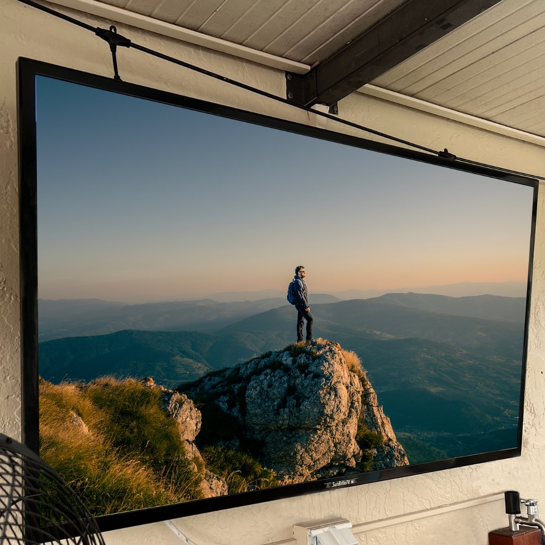 The Veranda 3 Series by SunBrite has an ultra-bright 1,000-nit display with full-array local dimming that delivers stunning contrast outdoors, while 4K HDR resolution and Quantum Dot technology bring over a billion rich, vivid colors to life.

#sunbritetv #outdoorentertainment