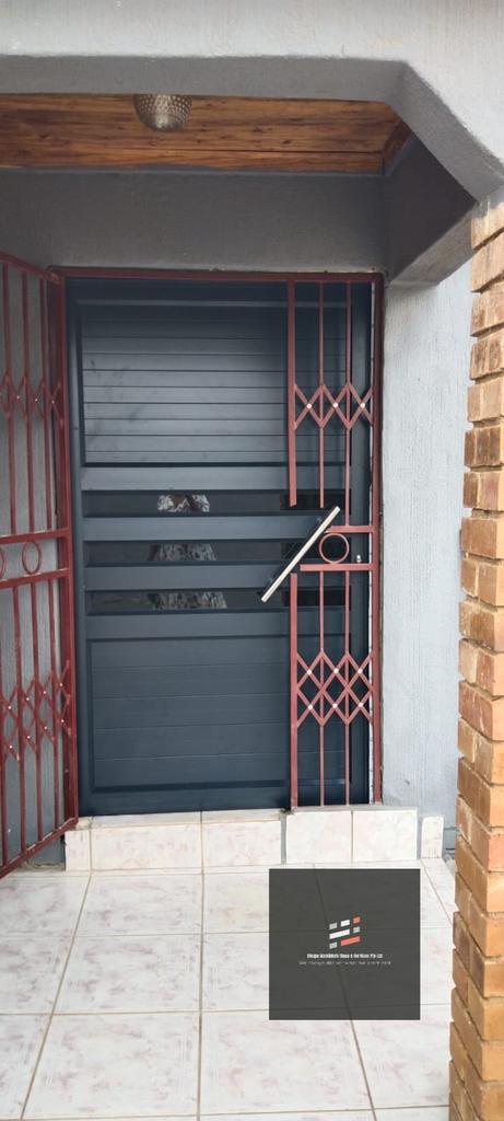 XAluminiums's tweet photo. We  Manufacture and install Aluminium windows, doors, gates etc.

WhatsApp/Call 0712593842 for a quotation. https://t.co/JkHfJIfH8o