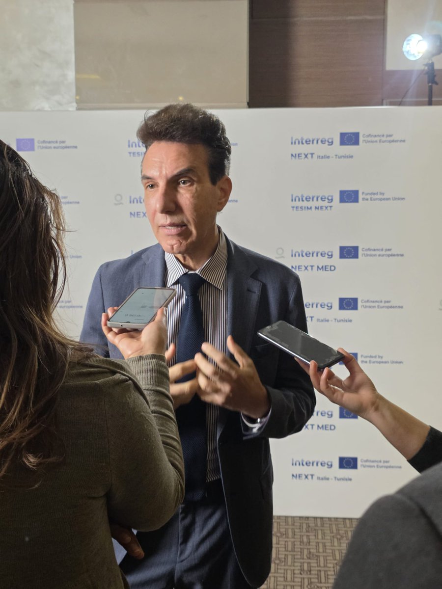 UeTunisie's tweet photo. ✨إطلاق مشاريع Interreg NEXT الجديدة اليوم في تونس، وهو ما يؤكّد ديناميكية التعاون العابر للحدود مع 🇪🇺، بمشاركة 115 شريكًا في 67 مشروعًا، ودور 🇹🇳 كشريك محوري في الفضاء الأورو-متوسطي، بدعم من الاتحاد الاوروبي.
#EUinTunisia https://t.co/N2hsBuEkh3