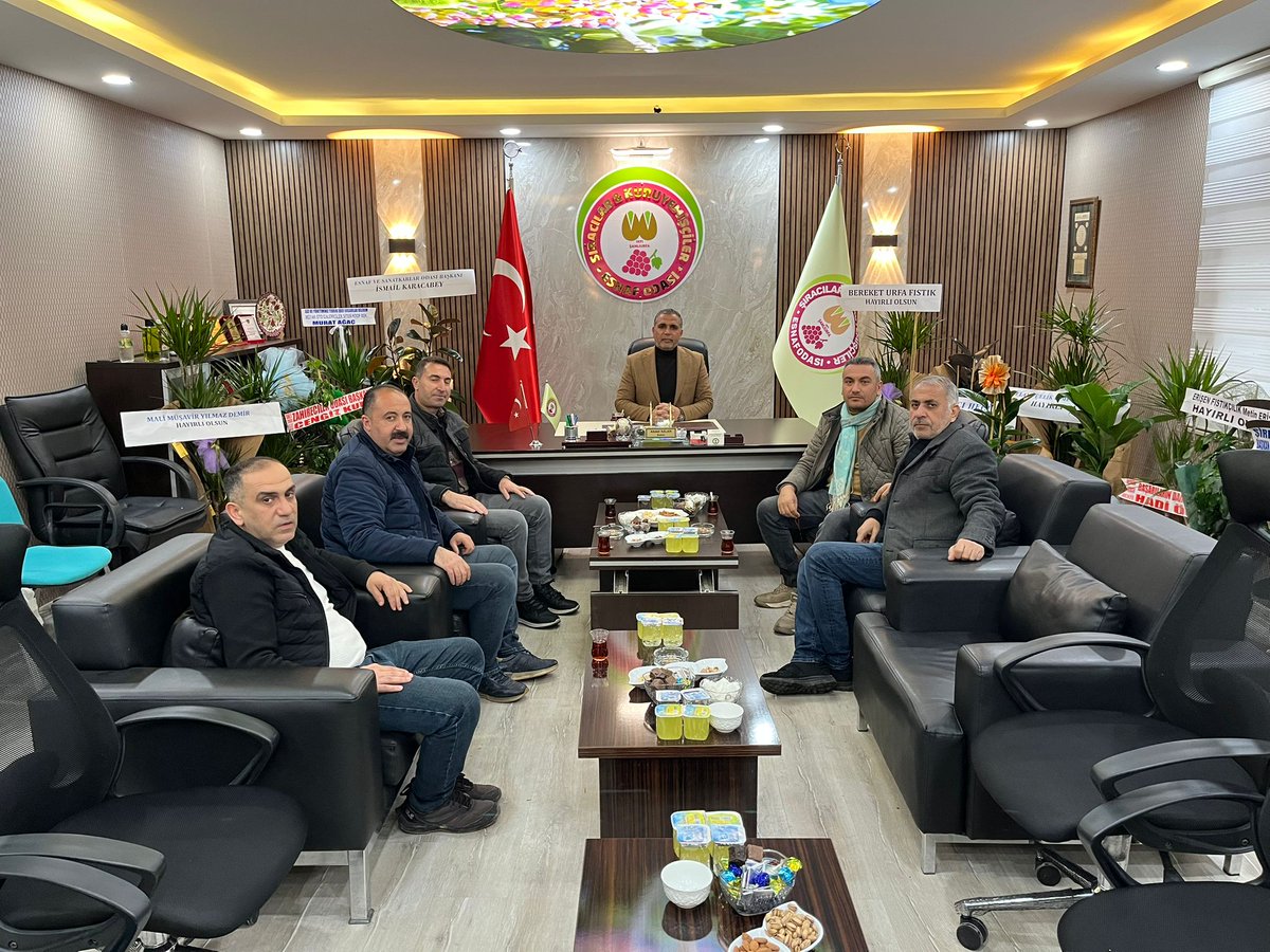Odamızı ziyarete gelen Önceki  dönem Karaköprü Belediye Başkan yardımcısı Mustafa Aslan  ve İklim Değişikliği Müdürü   Adem Şah’a odamıza yapmış olduğu ziyaretlerinden dolayı teşekkür ederiz.      #şanlıurfa #türkiye