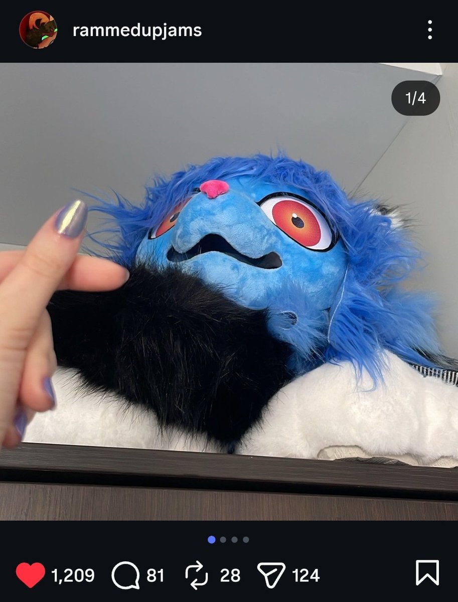 Did he just say that his last name is burger tweet media