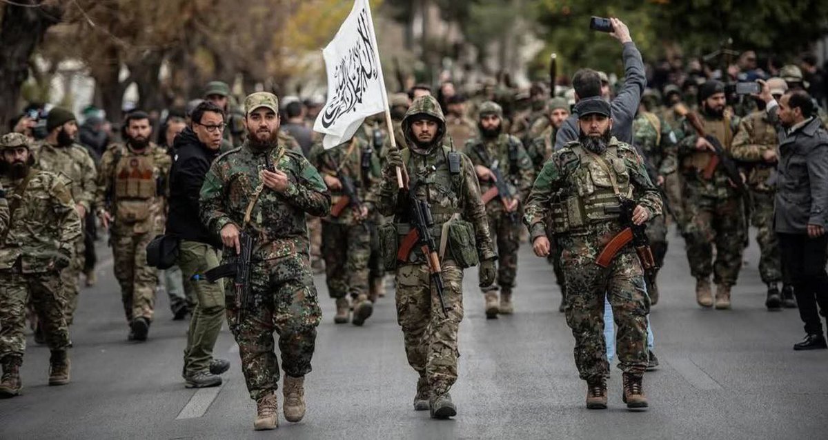 ياعيال ياللي ملابيدي
زيحو عن الرجم جيناكم
يا حليل نقل البواردي
بخشومها اليوم سقناكم