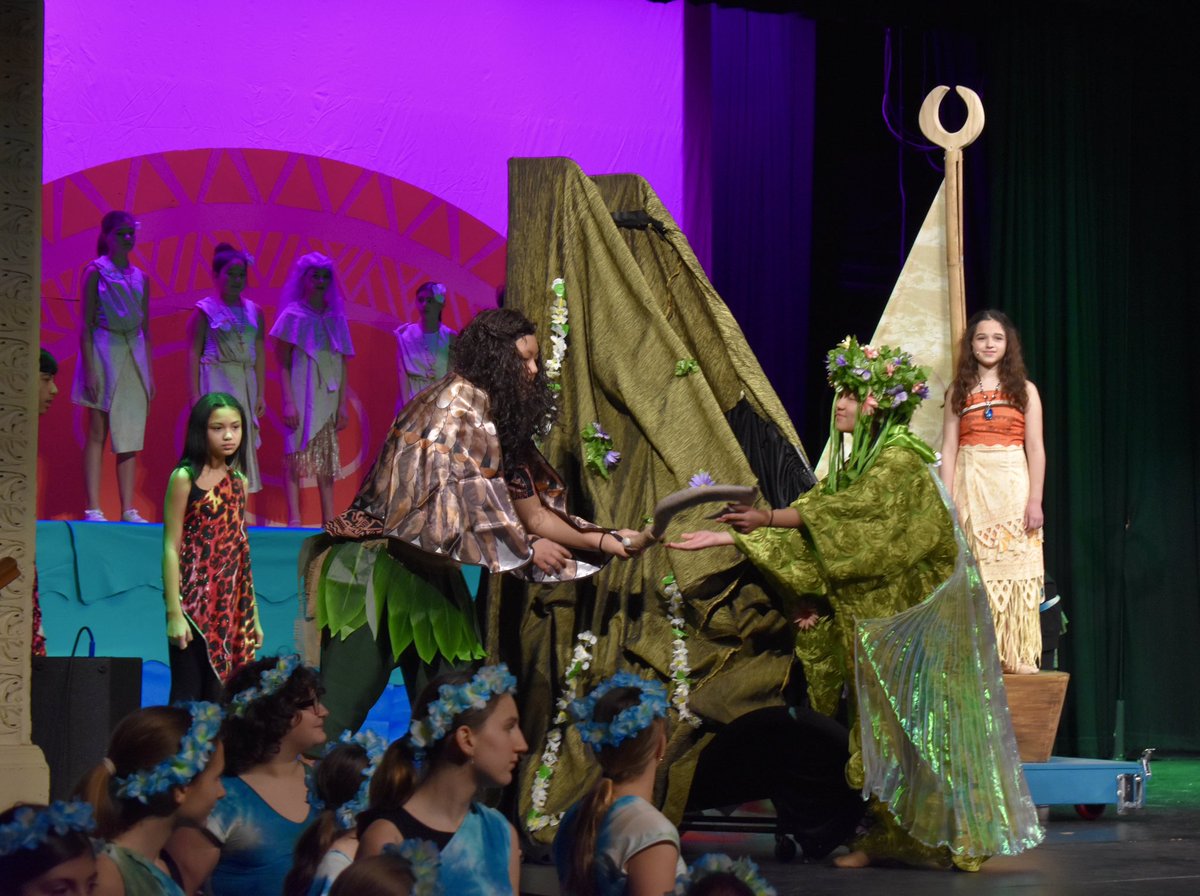 Mineola UFSD tweet media