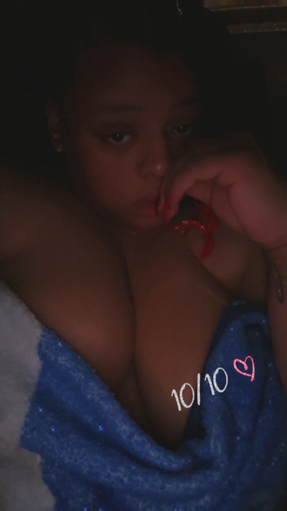 big tits 😘 tweet media