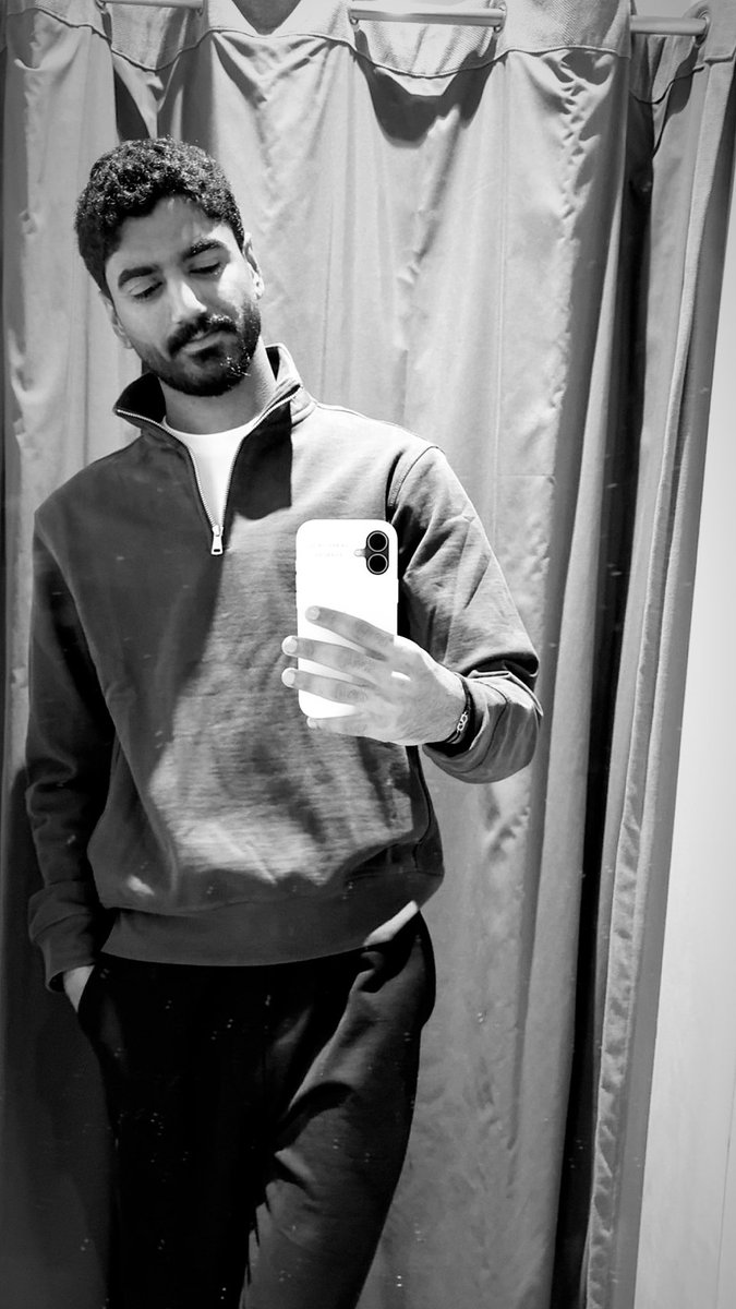 H2saan's tweet photo. Life recently. https://t.co/BaNz2XM72M