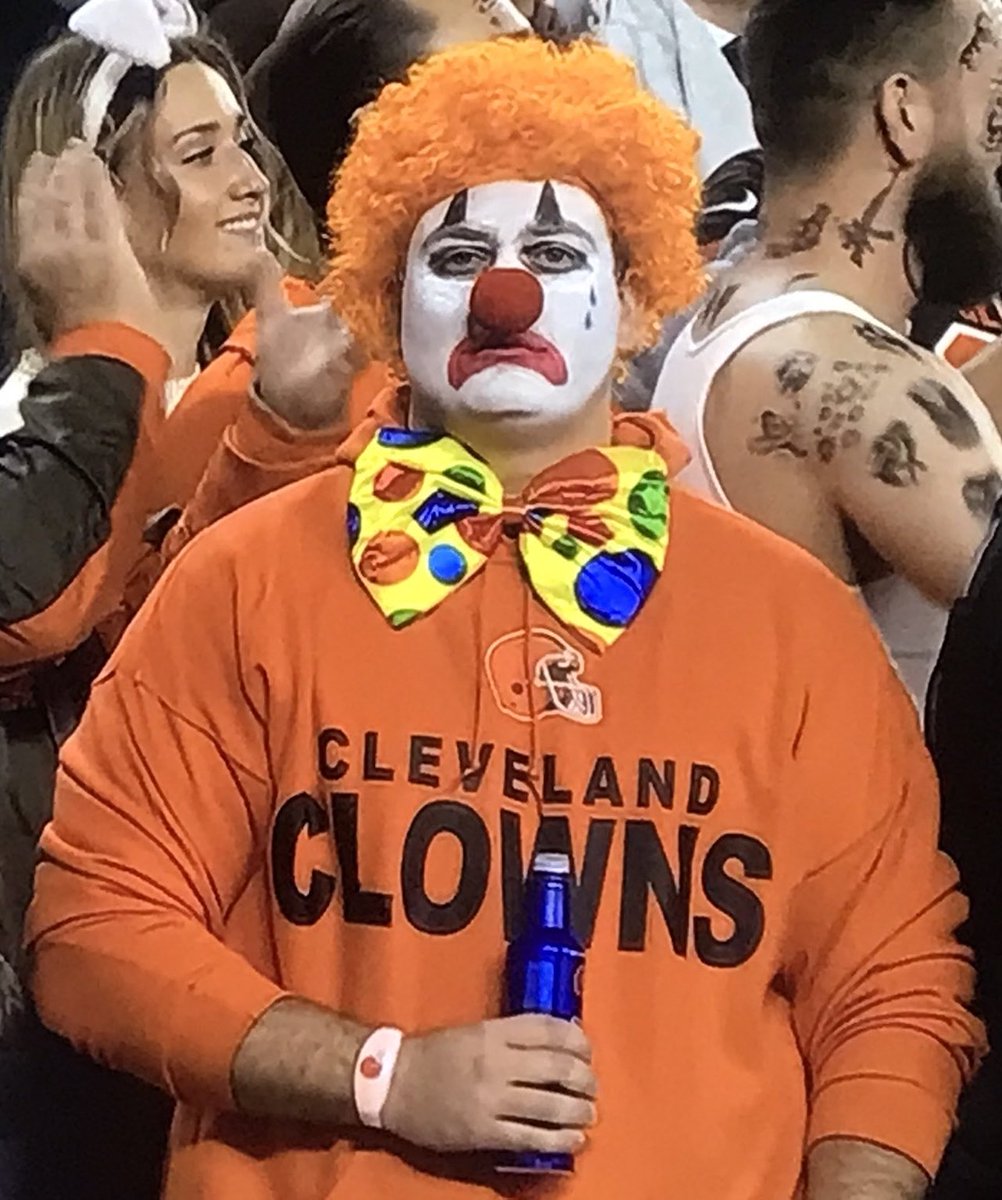 THECLEClown's tweet photo. The Cleveland Browns are the most pathetic team in all of professional sports! #nfl #Browns #DawgPound https://t.co/2W5WAN6Bty