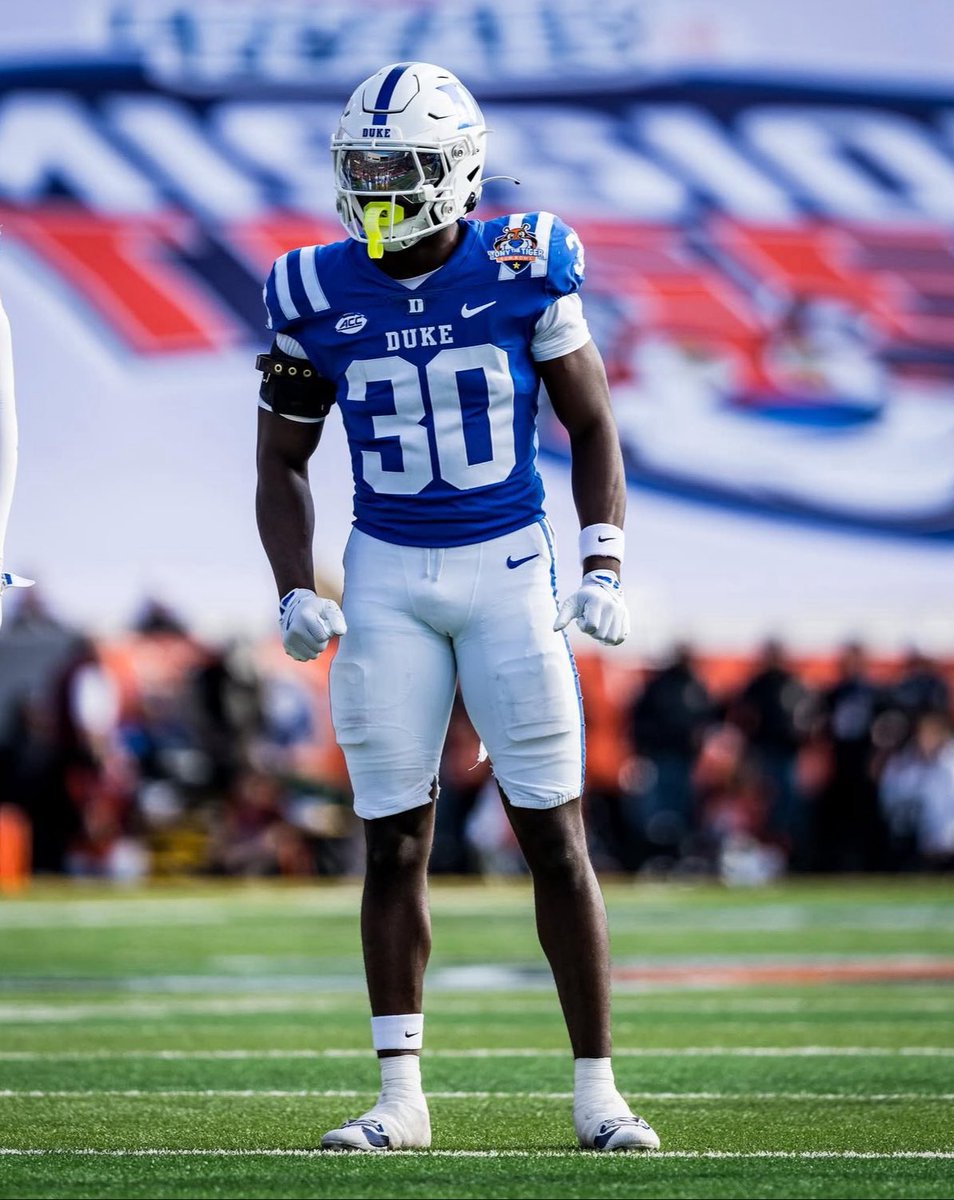 Blessed to Receive a Scholarship Offer from Duke university !! #AGTG <a href="/GinfanteMT/">Gabe Infante</a> <a href="/RomanCatholicHC/">Coach Prete</a> <a href="/NextLevelQBs/">Marcus Hammond - NLG (Next Level Greats)</a> <a href="/CoachStedman/">Dave Stedman</a> <a href="/RunWithRingo/">J Ringo Jr</a> <a href="/EdOBrienCFB/">EdOBrienCFB</a>