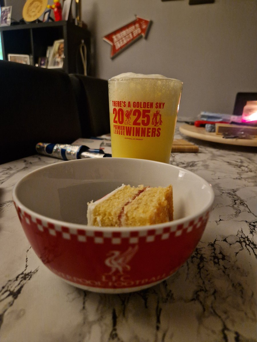 A sna'ba and birthday cake both in Liverpool things since the match on!