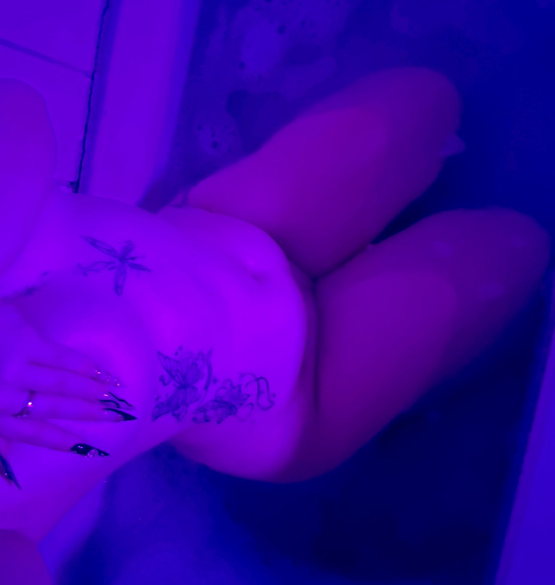 softxxeclipse's tweet image. lmk on meets/content🍾 need sum dick🙈
#horny #meets #content #onlyfans #titties #body #thighs #nsfw #link #porn