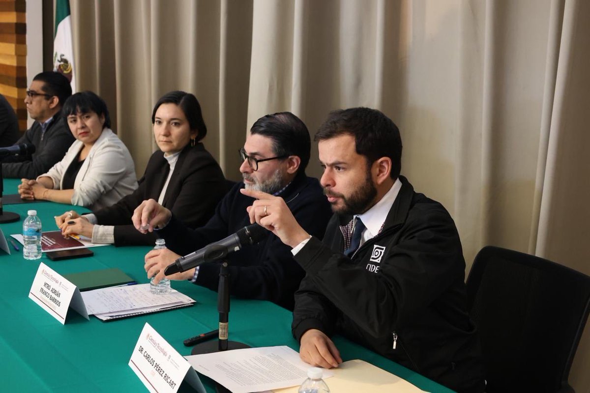 Carlos A. Pérez Ricart tweet media