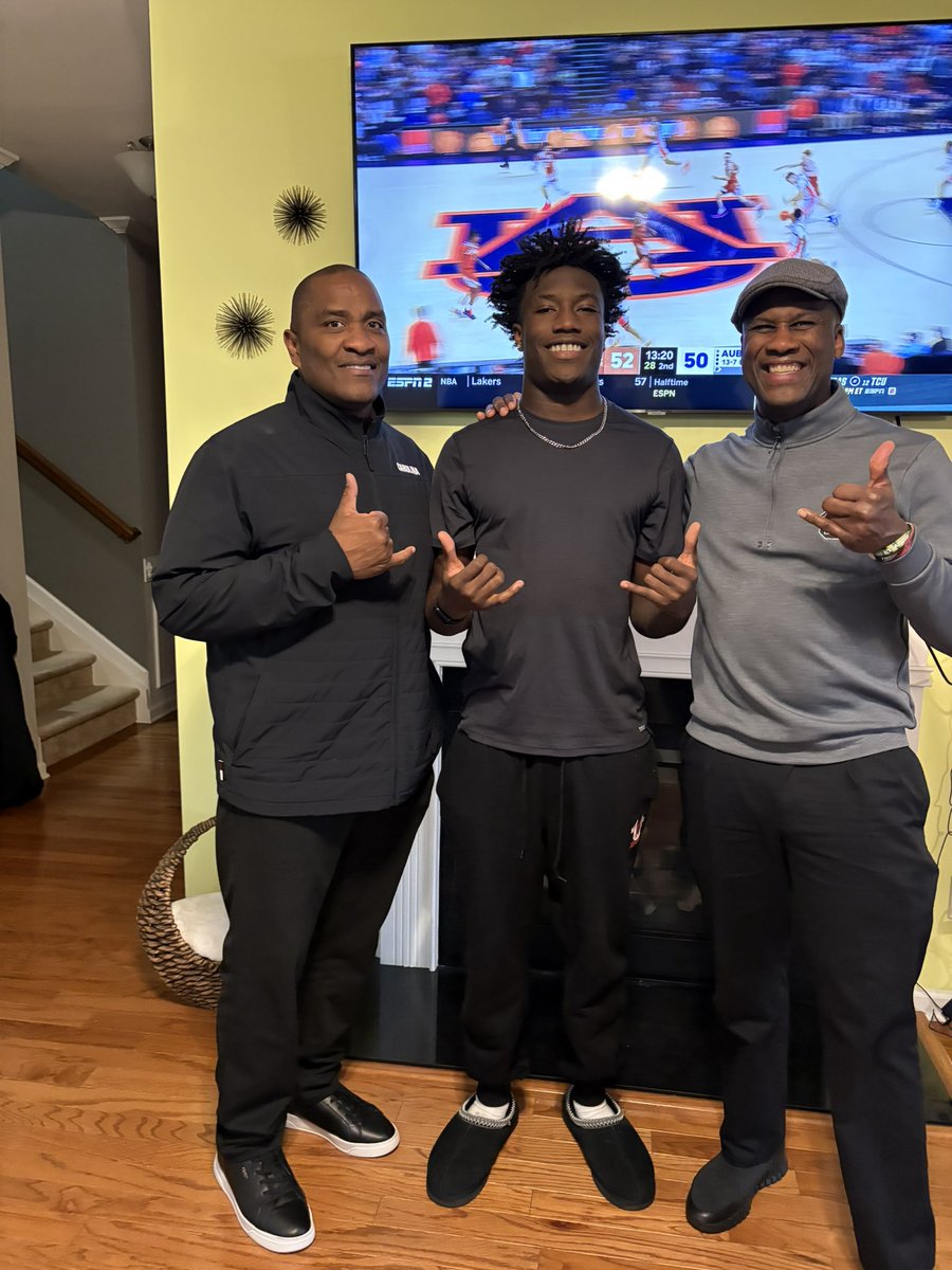 5⭐️Joshua Dobson tweet media