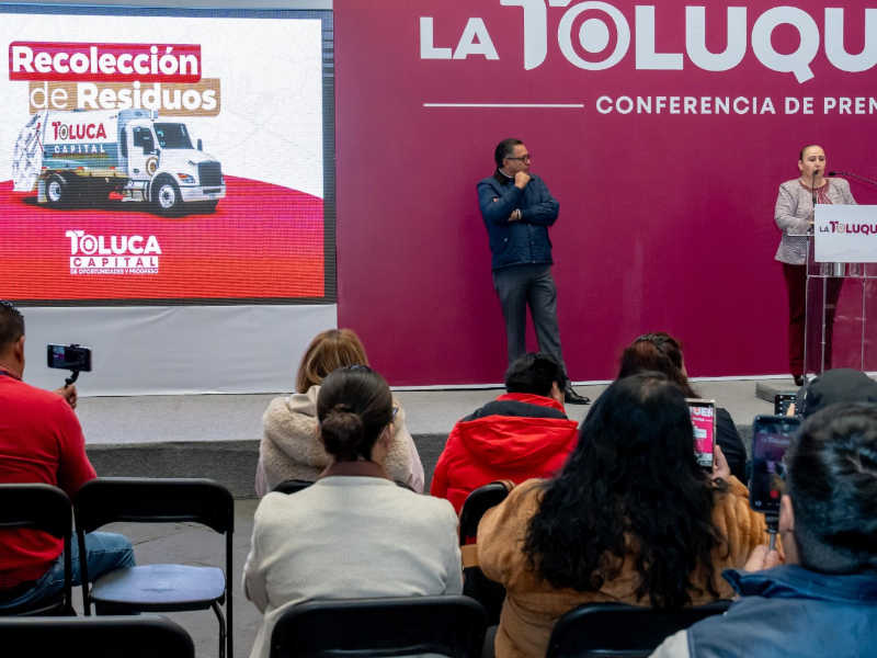 📱🗑️ Tirar tu basura ya es más fácil en la capital mexiquense. Usa el 072 o la app “Toluca en Tus Manos” para reportar y mejorar la limpieza de tu colonia.

📸: <a href="/TolucaGob/">Ayuntamiento de Toluca</a> 

📌: acortar.link/2BYSuV