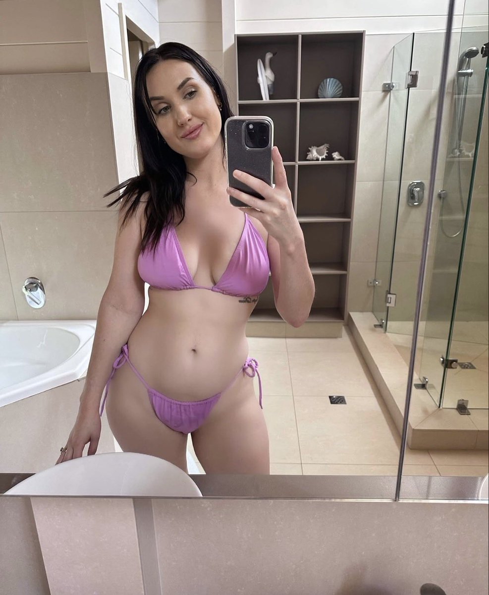 Looking for 3 guys from Australia - Sydney, Melbourne &amp; Perth. To be in a new adult video with me. DM if interested with age, location and a photo please xx