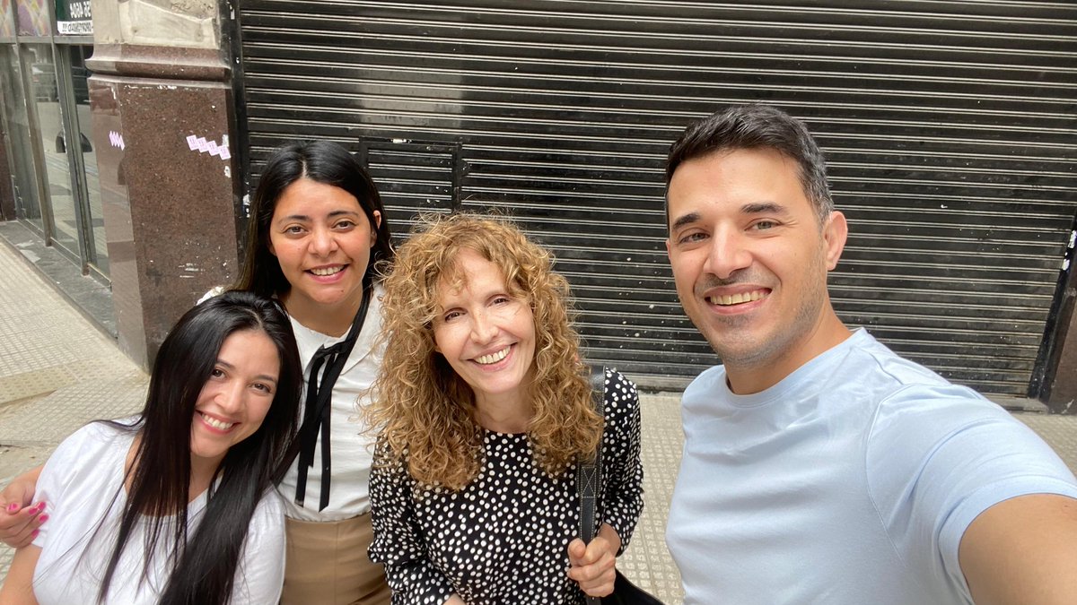 MagaliRotondo's tweet photo. Ayer me encontré a @esthergoris1
 Lo linda y simpatica que es #MasterchefCelebrity https://t.co/altYcHBl3q