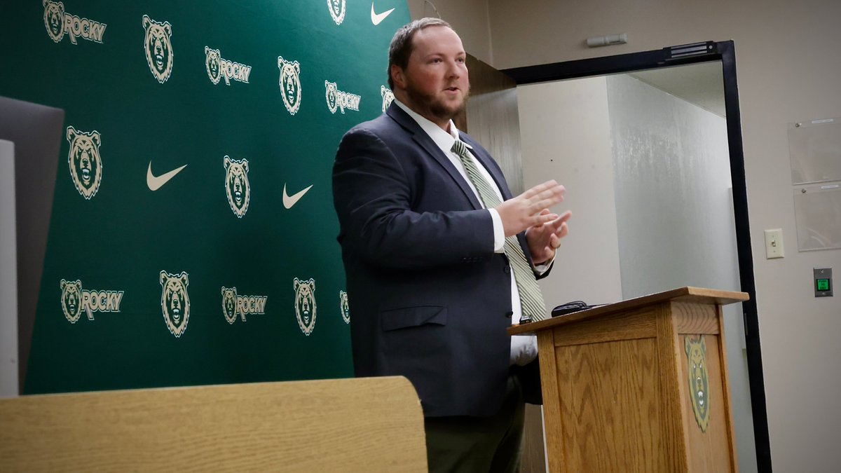FConference's tweet photo. FC Update sits down with the new @BattlinBears Head Football Coach - Randy Bandelow.  

Listen to the interview here: https://t.co/iF070BXefE

Special thanks to our partner Montana Army National Guard for presenting this weekly show!  #UncommonIsCalling!

#FierceFrontier - #TheRightWayToPlay

@RMC_Montana