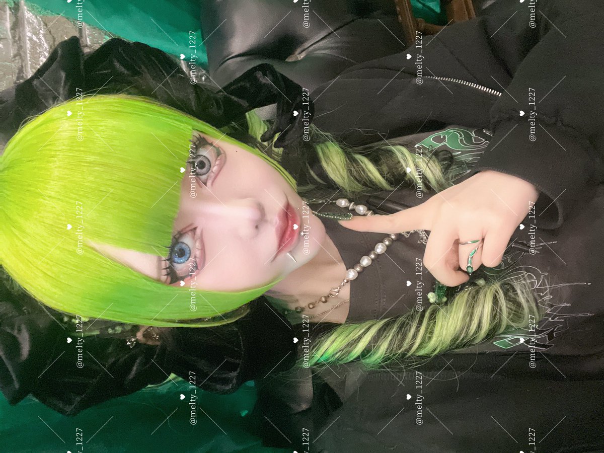 melty_1227's tweet photo. 🐉    𝟚𝟘𝟚𝟞.𝟘𝟙.𝟚𝟠 髄狂アク生誕祭𝟚𝟘𝟚𝟞    💚

『 いつだって貴方ばかりだ 瞬きも出来ない 』

#髄狂アク #49喰狂 https://t.co/9anlCoFWQV