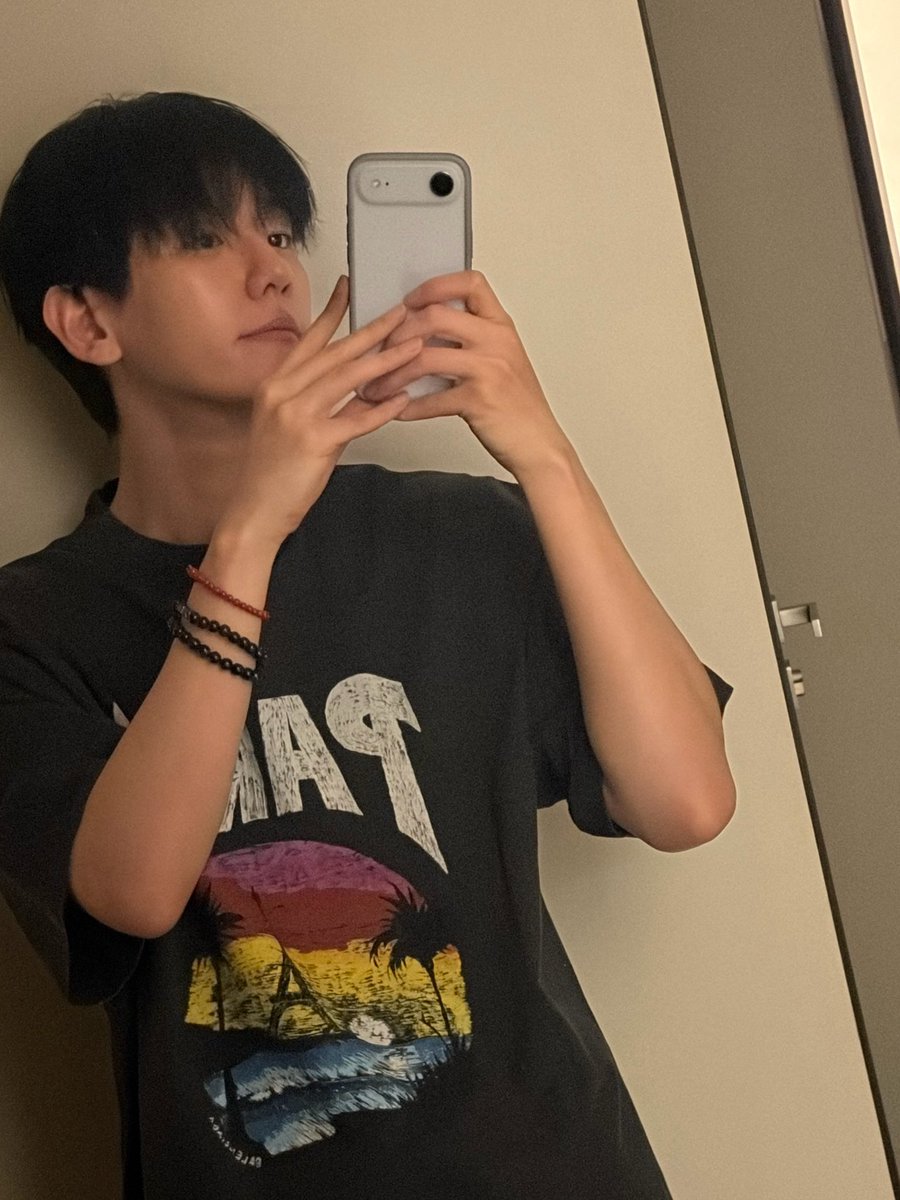 큥 얼굴보고 오늘도 살아갈 힘을 얻음