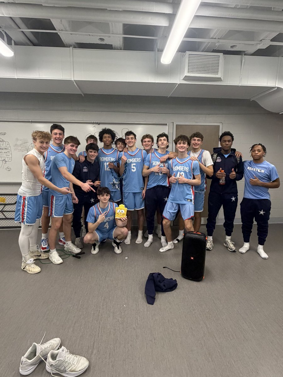 BoyKenstonbball's tweet photo. Our 13th Bomber of the Game goes to Junior Hunter Hates and Sophomore Kahlil Hinton! Hunter had 9 points, 7 rebounds, 8 assists, 3 steals, and 4 deflections! Kahlil had 15 points, 12 rebounds, 1 steal, 3 blocks, and 4 deflections! Great job guys and great team win! https://t.co/05jSd7Ay34