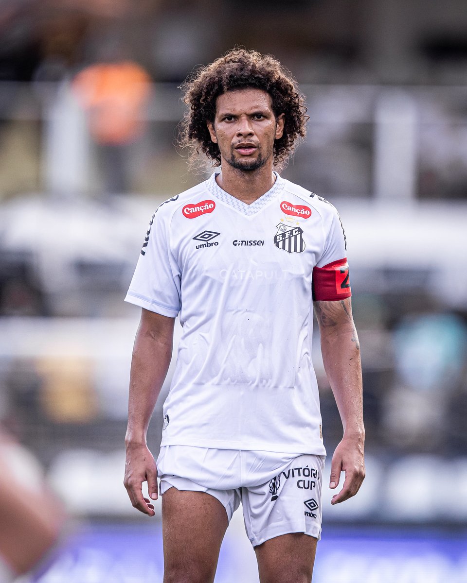 O esperado aconteceu, o Santos simplesmente DERRETEU sem o Arão