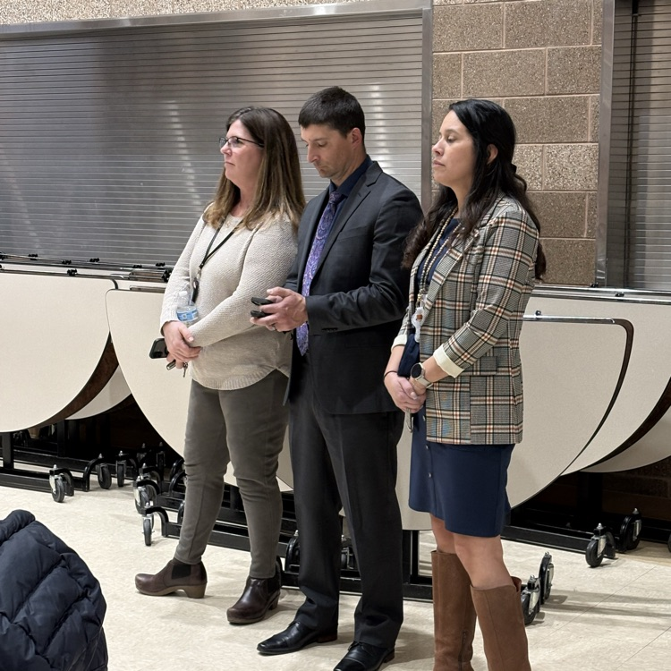 cmsd12's tweet image. CMJH welcomed future Mountain Lions tonight during 6th grade Orientation for Skyway, CME, &amp;amp; PVE. Standing room only for our families!!!