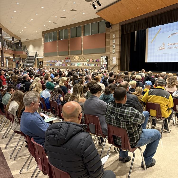 cmsd12's tweet image. CMJH welcomed future Mountain Lions tonight during 6th grade Orientation for Skyway, CME, &amp;amp; PVE. Standing room only for our families!!!