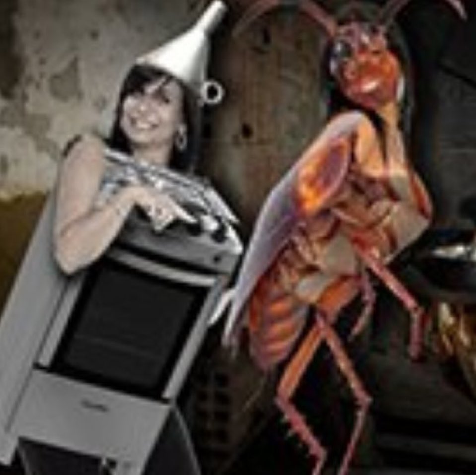 introducingui's tweet image. às vezes eu me sinto tão idiota o dia que eu começar a tratar as pessoas do jeito que elas me tratam eu vou atingir o nirvana