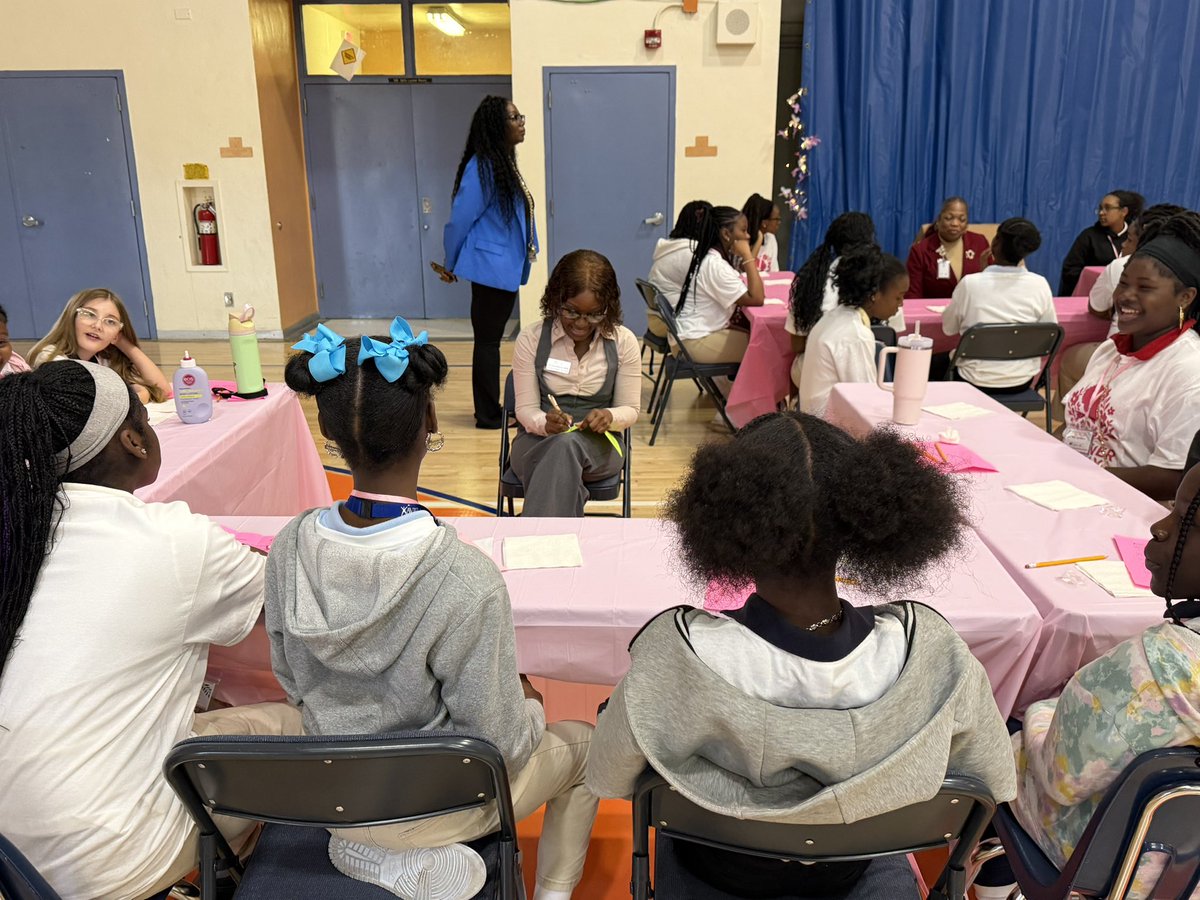 Alesia Boxill tweet media