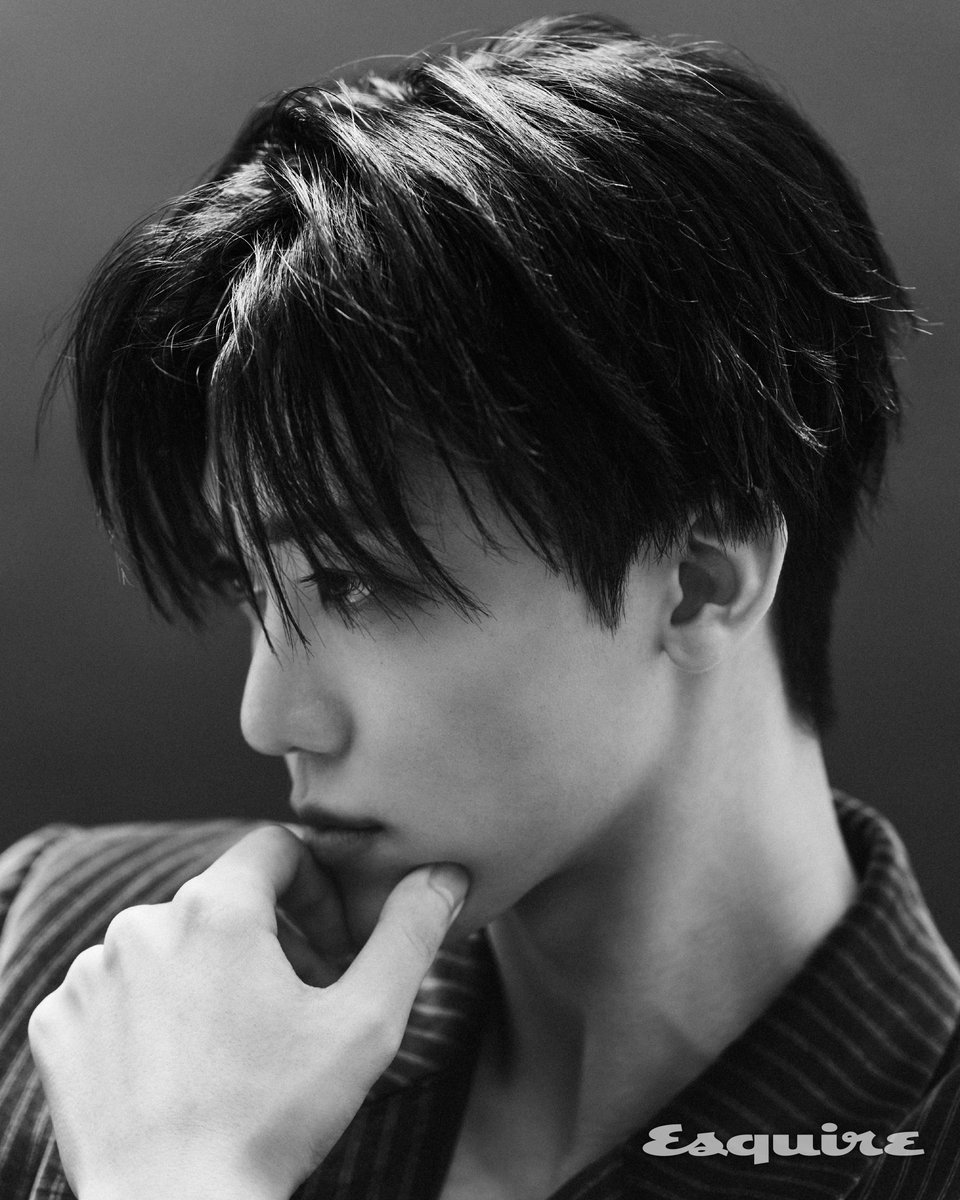 esquirekr's tweet image. 스쳐가는 창 밖의 풍경처럼 자연스럽고, 유유한 아름다움이 있다면 그건 재민과 닮아있을 겁니다. 10년 동안 무던히 쌓아온, 그의 광활한 세계가 가진 인상을 화보 속에서 느껴보세요. 
🔗 esquirekorea.co.kr/article/189616… 

@NCTsmtown
 #NCTJNJM #NCT #JENO #JAEMIN #엔시티 #제노 #재민 #에스콰이어…