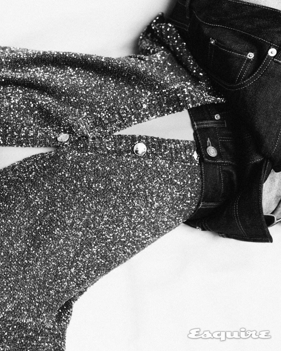 asinisnisa's tweet image. พูดได้มั้ยคำนั้น