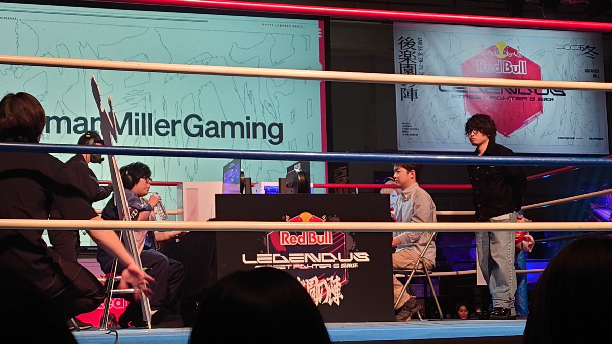 カワノさんが葛葉がいい攻撃するたびにわー！！って喜んだり、勝つとボードなでなでしたり揺らして喜んでてめちゃくちゃ可愛かった（笑）