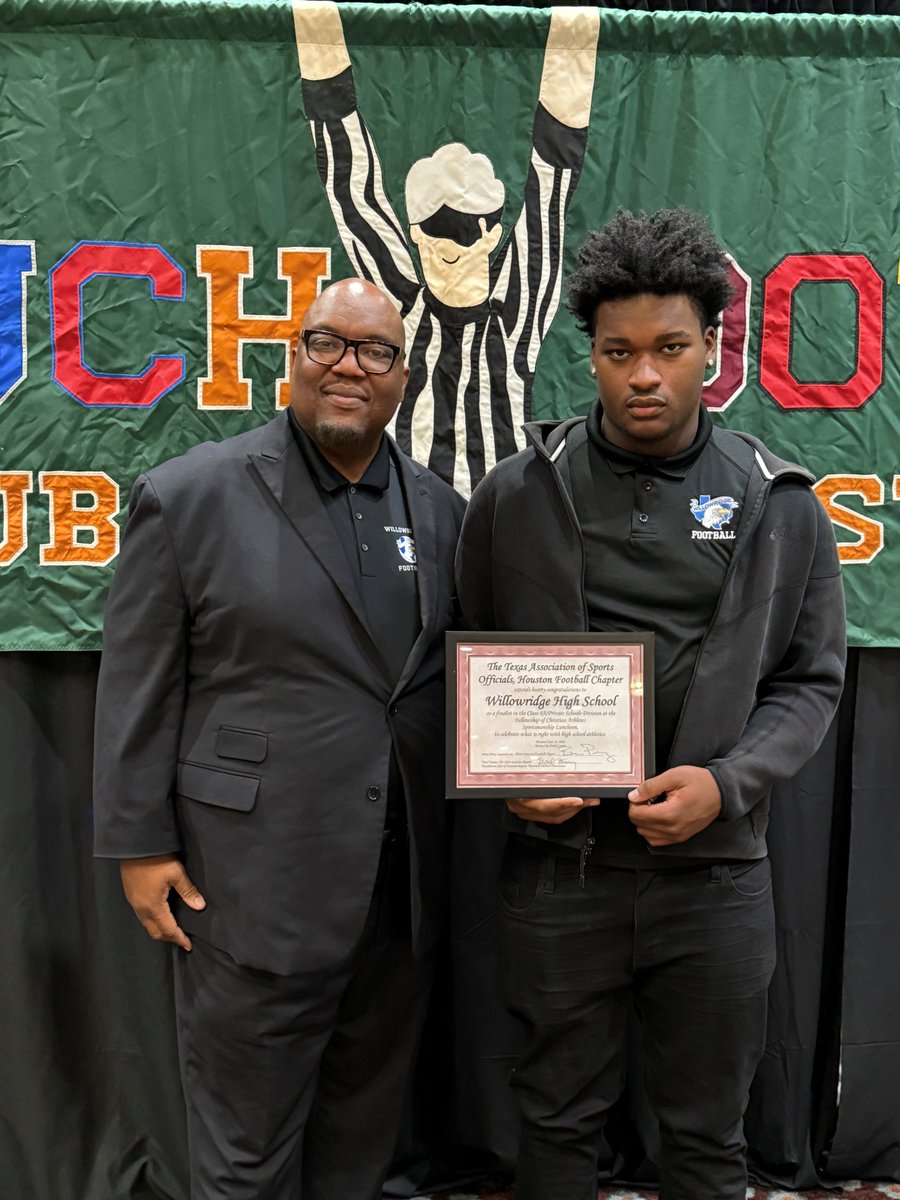 FBISDAthletics's tweet photo. Fort Bend ISD Athletics was well represented today at the Touchdown Club of Houston Sportsmanship Luncheon. We are extremely proud of our football programs from Kempner, Marshall, Travis, and Willowridge for being recognized. https://t.co/4c4p6zIvXn