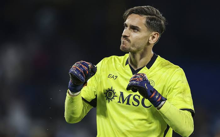 Masturbinho__'s tweet photo. 2 partite.
6 tiri affrontati.
7 gol presi.

Certezza🧤🧱 https://t.co/rpKO6IgLgr
