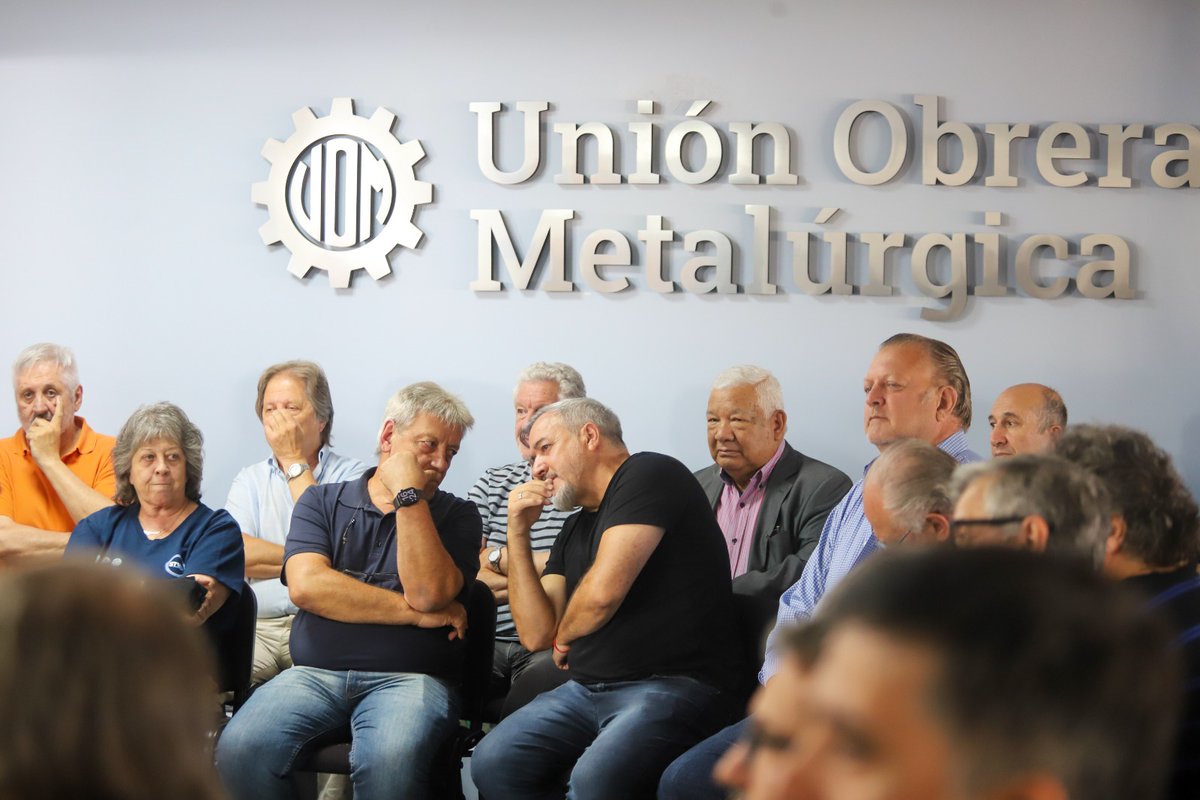 ÚLTIMO MOMENTO!!
ATE, UOM, ACEITEROS, AERONÁUTICOS Y GREMIOS DE TODAS LAS CENTRALES LANZAN PLAN DE LUCHA CONTRA LA REFORMA LABORAL!!

HAY UN ANTES Y DESPUÉS DE HOY: EL GOBIERNO TIENE QUE EMPEZAR A PREOCUPARSE!!

Se abre UN NUEVO CAPÍTULO EN LA CONFRONTACIÓN que el Gobierno