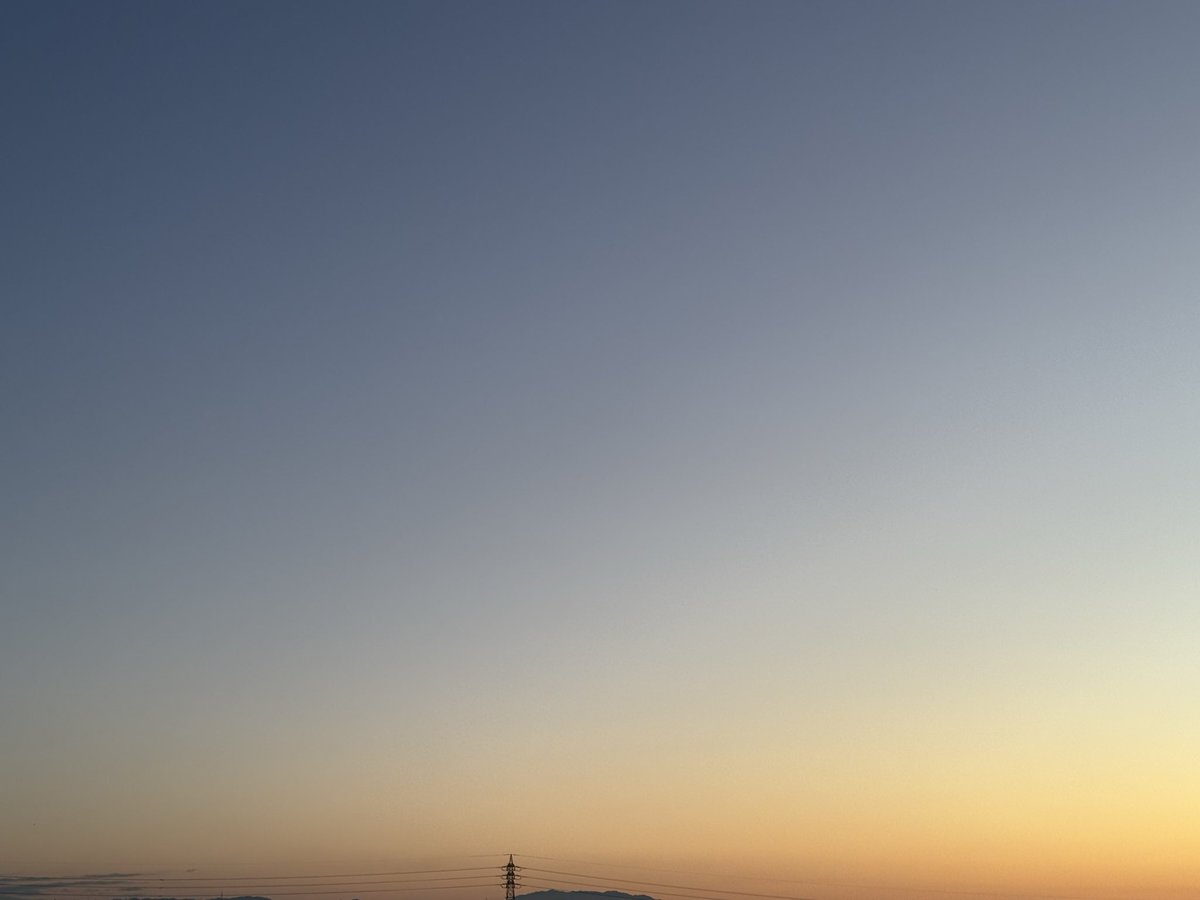 1月29日　木曜日
AM6:45

おはようございます
明るいのですが日の出はAM6:54
暗くなるのは遅くなりましたが
明るくなるのは遅いような
今日、明日は必ずやれ遂げないと
いけないミッションがあり
ゾッとします
そんな木曜日ですが
本日も宜しくお願いします