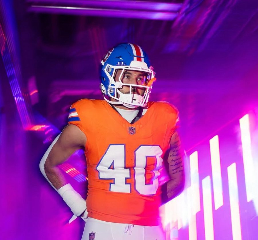 Broncos Lead tweet media