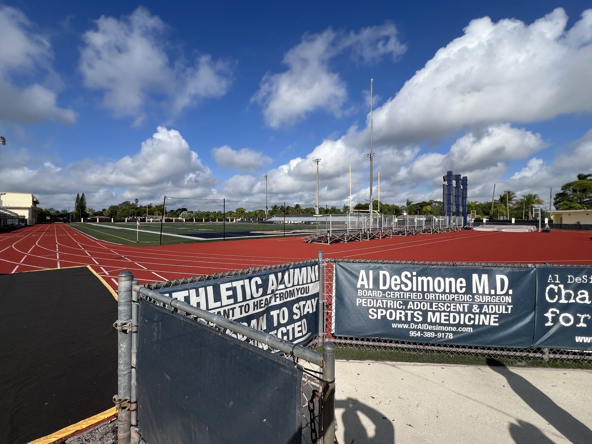 Coach Joe Nieves tweet media