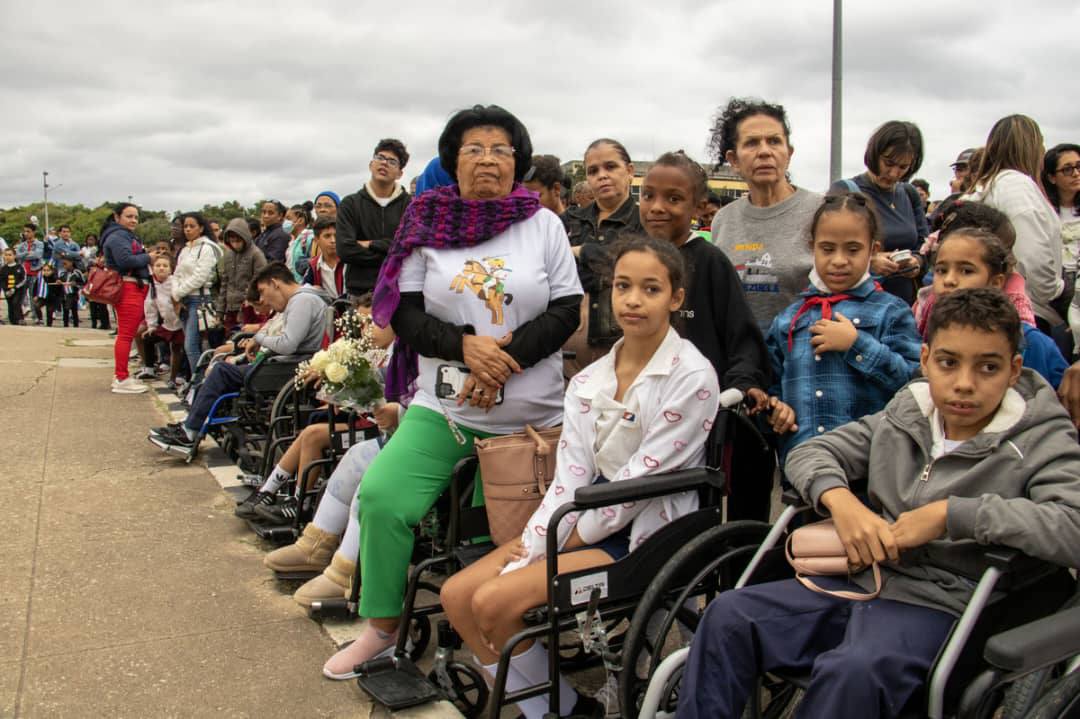 🇨🇺La Parada Martiana volvió a llenar de colorido y versos martianos las principales calles y plazas del país. Participaron miles de niños, niñas y adolescentes de la Organización de Pioneros José Martí y se conmemoró además, el centenario del Comandante en Jefe Fidel Castro Ruz.
