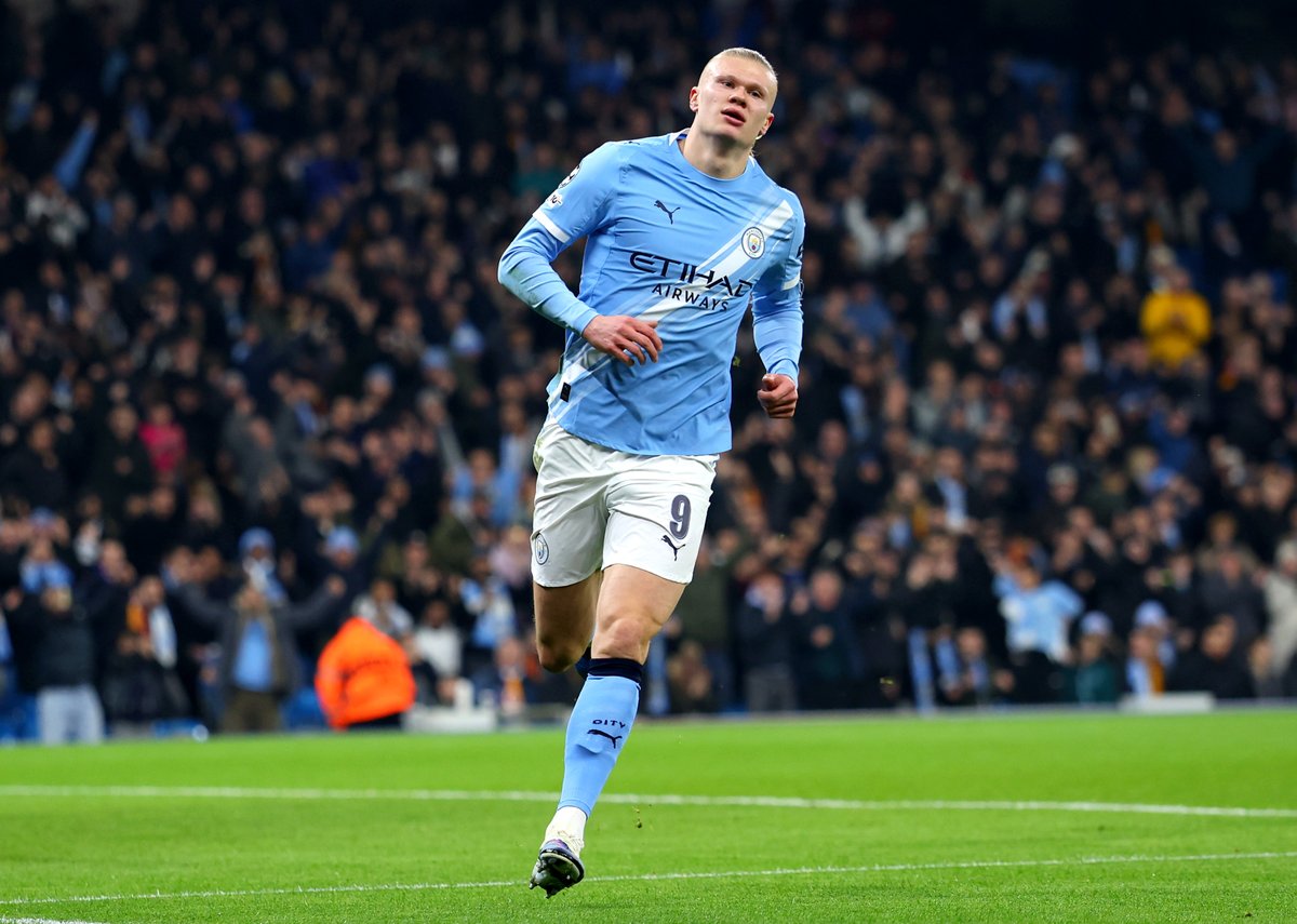 premierleague's tweet image. How about that for a night in the Champions League for Premier League sides 👏

@Arsenal 3-2 Kairat
Frankfurt 0-2 @SpursOfficial 
@LFC 6-0 Qarabag
@ManCity 2-0 Galatasaray
Napoli 2-3 @ChelseaFC 
PSG 1-1 @NUFC