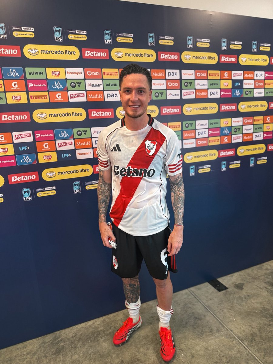 Y gracias a eso vino este fenómeno 

Muchas gracias Rusito, un inflado más para la vereda de enfrente