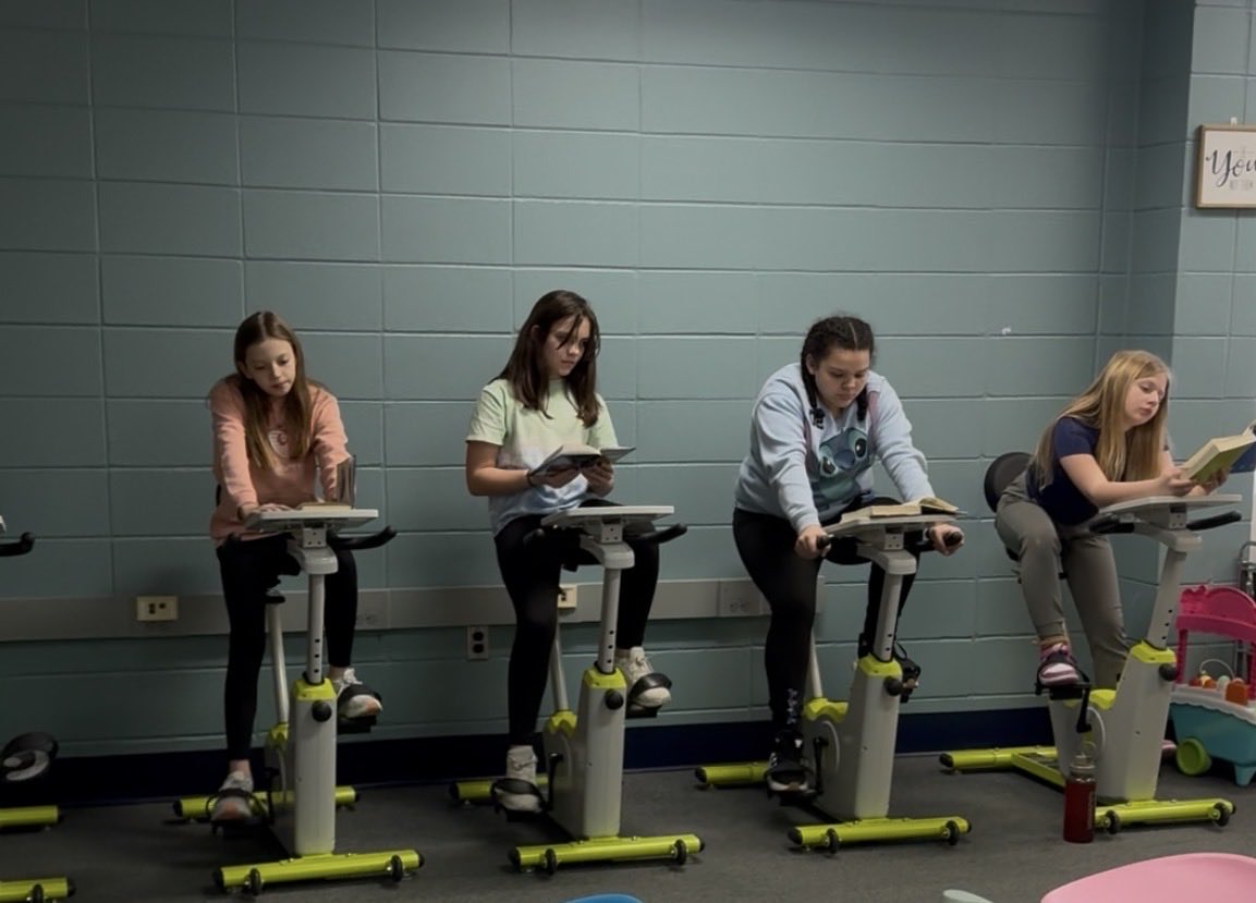 Brains on. Legs moving. Books open. 📖 
#TheTigerWay #theresnoplacelikeHIS #youbelonghere #ExcellenceInAction