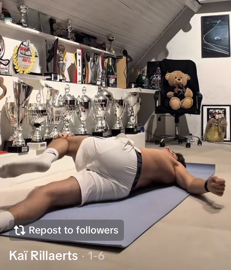 Call6910's tweet image. Kai rillaerts hot ass 🍑🍑🤤🤤