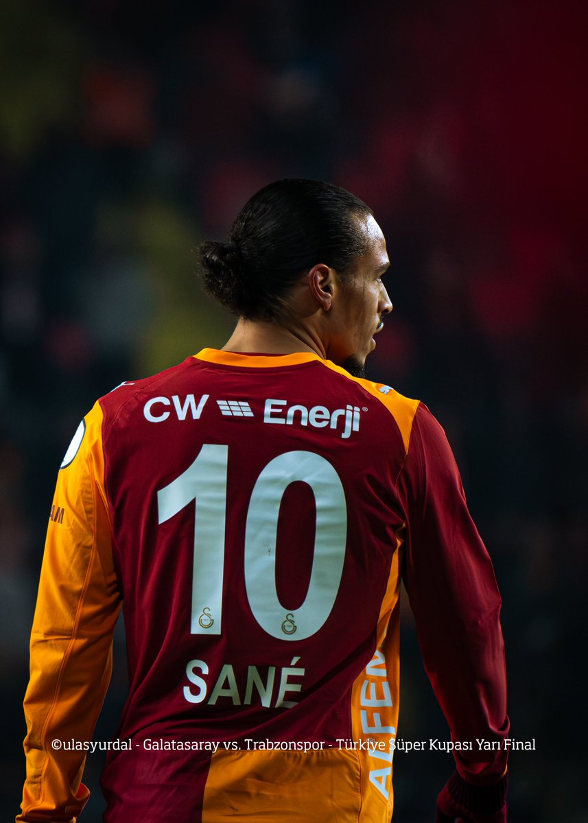 Bu akşam Doku ile beraber bir kanat nasıl olur Sane bize onu gösterdi. Fakat Galatasaray'da onun oyununa ayak uydurucak kimse yoktu.

Teşekkürler Leroy Sane 🔥
